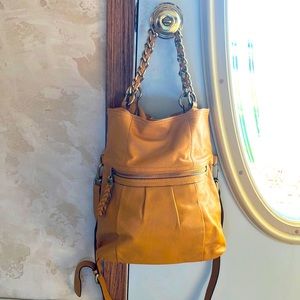 B.MAKOWSKY LEATHER TOTE,RICH BUTTERY CAMEL COLOR, EXCELLENT CONDITION